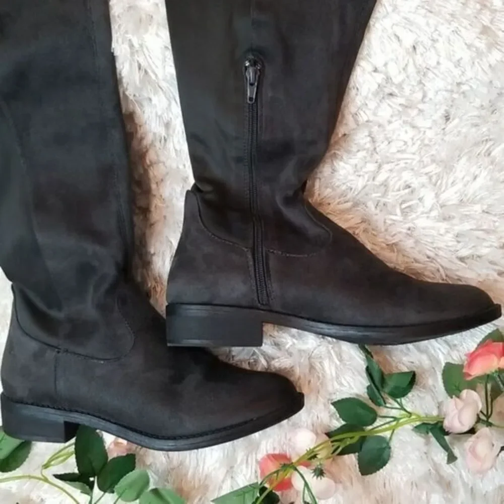 Rebel by‎ Zigi Women's Round Toe Knee High Fashion Dark Grey Size 8.5
